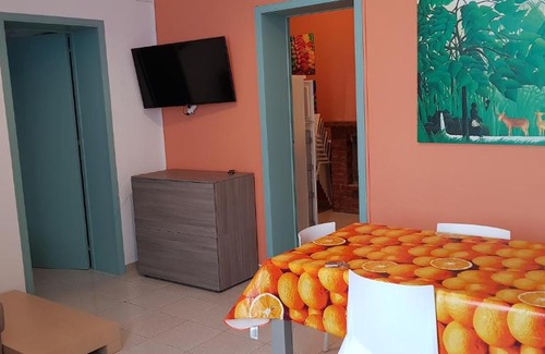 Scoglitti House | Villa Risorgimento: Central Location with Ocean Views