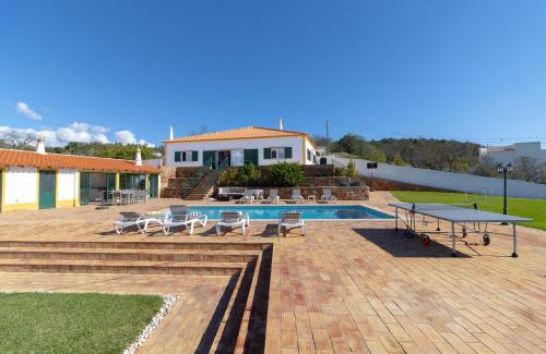 Tunes Villa | Beachfront Getaway at Villa Rita with Ocean Views