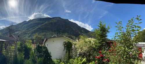 Rjukan House | Convenient House in Rjukan - Family-Friendly Retreat