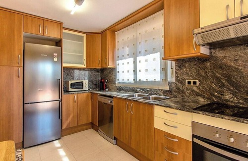 Roda de Bara Villa | Villa Roda: Magical Retreat near Costa Dorada Beaches