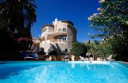 La Canuta Villa | Villa Ronda - Pet Friendly with Pool & High Guest Ratings