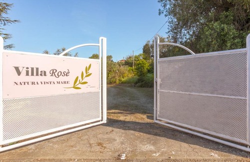 Cologna Spiaggia Villa | Villa Rosè - Oceanfront Haven with Pool & Breakfast