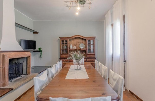 Cologna Spiaggia Villa | Villa Rosè - Oceanfront Haven with Pool & Breakfast