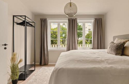 Sandviken House | Experience Villa Rosé I 1890: Family-Friendly Retreat