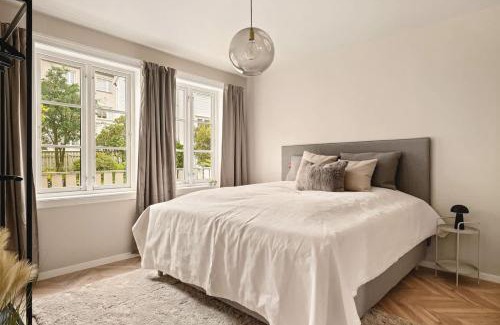 Sandviken House | Experience Villa Rosé I 1890: Family-Friendly Retreat
