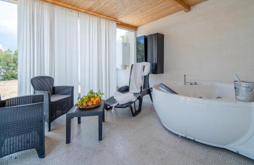 Granelli Villa | Villa Rosa: Oceanfront Paradise with Hot Tub & Pet Friendly