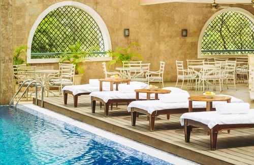 Westlands Hotel | Experience Villa Rosa Kempinski: 5-Star Spa & Pool Retreat