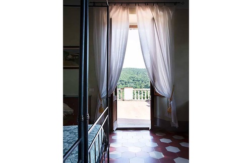 Lucarelli House | Villa Rosa Panzano: Relax by the Pool and Indulge in Spa