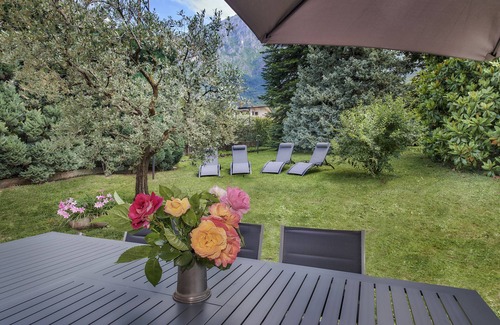 Lierna Villa | Villa 'Rosa' with Lake View & Modern Amenities Awaits