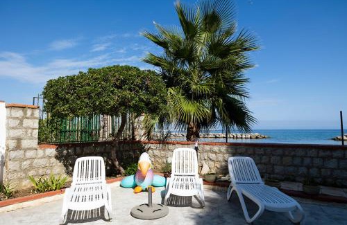Trabia Villa | Villa Rosetta: Pet-Friendly Retreat with Ocean Views