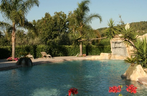 Laureana Cilento Apartment | Relax at Villa-Rosi Studio with Pool & Family-Friendly Perks