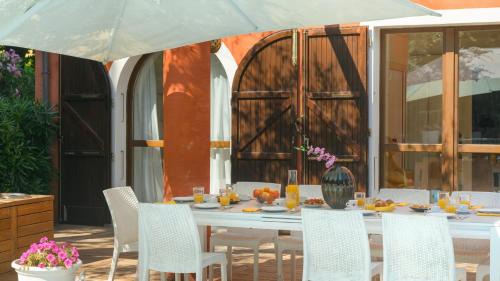 Misano Adriatico Villa | Villa Rossa 12: Oceanfront Getaway with Pool & Hot Tub