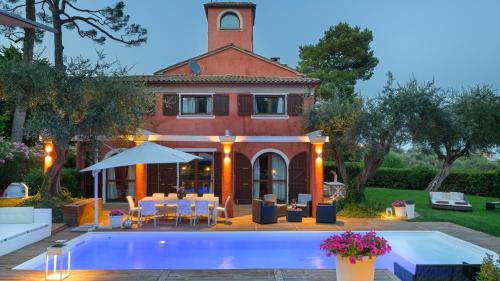 Misano Adriatico Villa | Villa Rossa 12: Oceanfront Getaway with Pool & Hot Tub