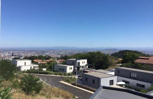 Royat Villa | Villa ROYAT: Family-Friendly Retreat with Top Guest Ratings