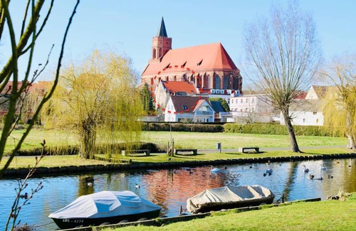 Beeskow Apartment | Experience Villa Rumpel: Family-Friendly Getaway Awaits