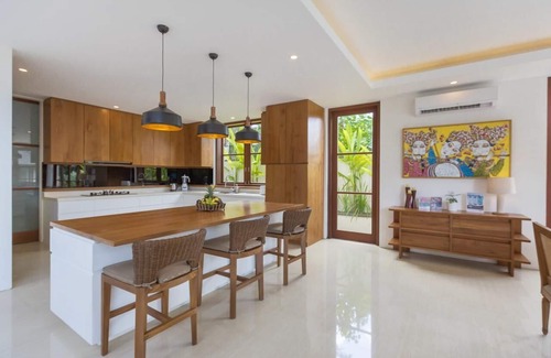 Berawa Villa | Villa Rusa Biru: Oceanfront Retreat with Private Pool & Chef