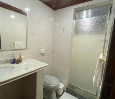 Taio House | Inviting Villa Rustica at Praia dos Anjos with Hot Tub