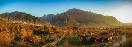 Konitsa Apartment | Pet-Friendly Villa Rustica: Rated 9.5 for Family Fun