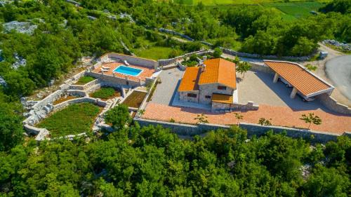 Vrgorac Villa | Villa Rusticale: Private Pool with Ocean View Escape