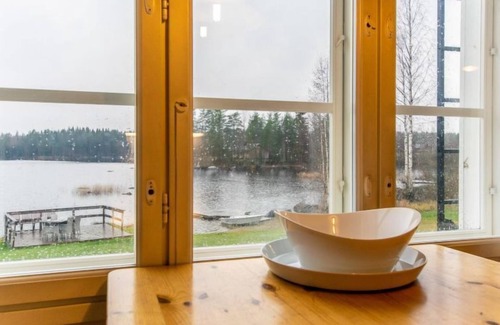 Leppavirta House | Villa Ruutana: Lake View Retreat with Spa & Family Amenities