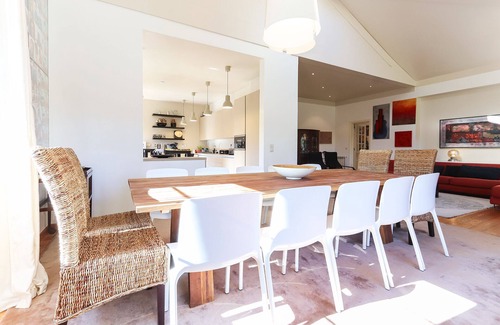Sao Pedro de Penaferrim Cottage | Villa São Lucas: Family-Friendly Escape with Private Pool