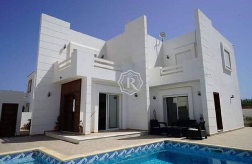 Hawmat al Badawiyin Villa | Inviting Villa S + 4 with Pool in Djerba for Relaxing Stays