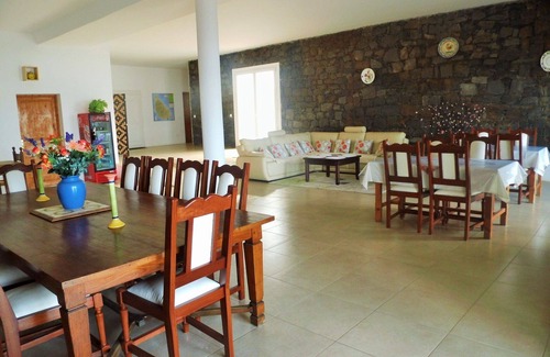 Pedra Badejo House | Relax at Villa São José: Cozy Double Room with Pool
