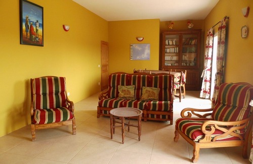 Pedra Badejo House | Relax at Villa São José: Cozy Double Room with Pool