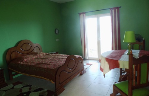 Pedra Badejo House | Relax at Villa São José: Cozy Double Room with Pool