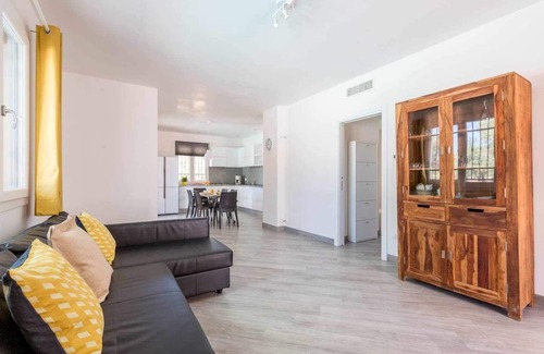 Carovigno Villa | Villa Stella Cadente: Peaceful Retreat near Torre Guaceto