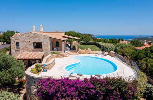 San Teodoro Villa | Villa Sa Mola: Private Pool & Ocean View Retreat