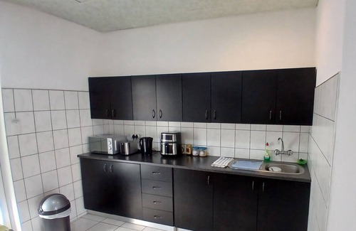 Windhoek Apartment | Cozy Villa Saffier: Family-Friendly Stay with Pool & Spa