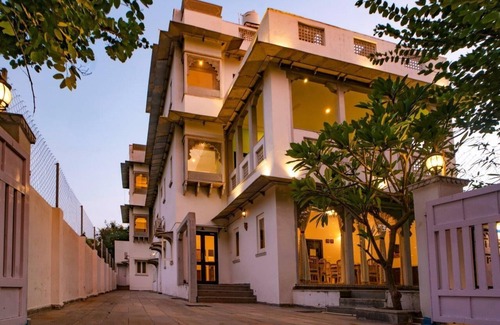Bedla Villa | Elegant Villa Sagat Raaso: Premier Pool Retreat in Udaipur