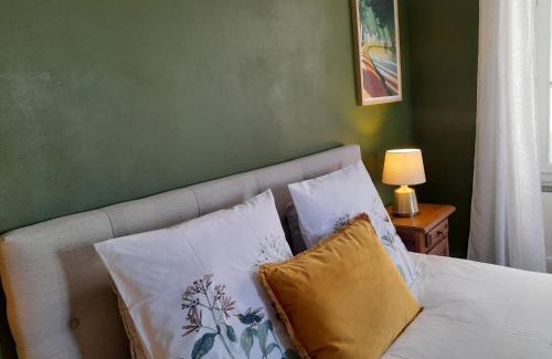 Badens Bed & Breakfast | Oceanfront Villa Saint Léon - Guest Rated 9.7/10