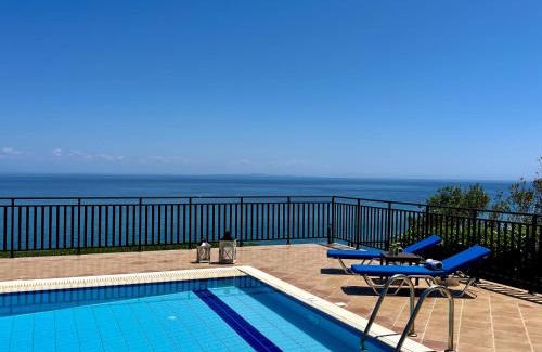 Skala Villa | Discover Villa Sakos in Skala Kefalonia - Family-Friendly Retreat