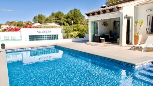 Media Luna Villa | Explore Villa Sal y Mar - Jávea with Oceanfront Bliss