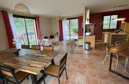 Liausson Villa | Beautiful Villa Salagou with Pool and Lake View Retreat