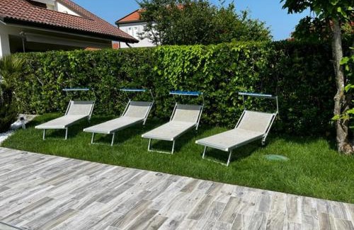 Isola Albarella Villa | Villa Salice: Oceanfront Escape with Pool & Private Beach