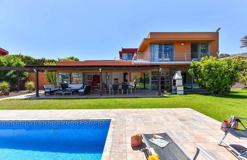 Salobre Villa | Villa Salobre 3: Family-Friendly Stay with Ocean Views