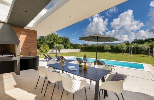 Prkacini Villa | Villa Sama - Modern Istrian Villa with Pool & Family-Friendly Amenities