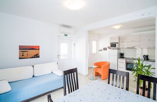 Plat Apartment | Villa Samba - Two-Bedroom Apartment with Terrace and Sea View - A4+1