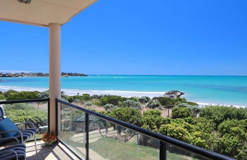 Waterhouse Villa | Villa San Danci: Breathtaking Views and Relaxing Amenities