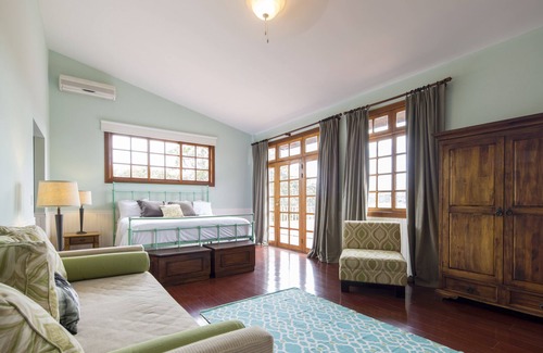 Alajuela Hotel | Guest Rated Villa San Ignacio: Pool, Spa & Family-Friendly