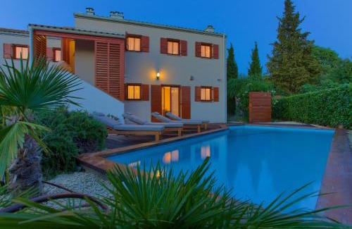 Malinska-Dubasnica Villa | Villa San Vito: Pet-Friendly Escape with Pool & 9.6/10 Rating