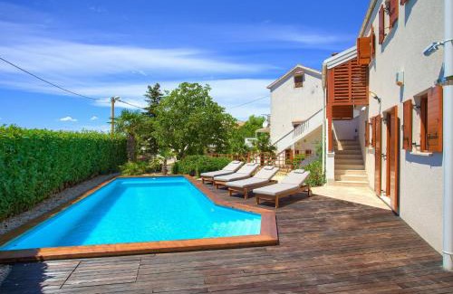 Malinska-Dubasnica Villa | Villa San Vito: Pet-Friendly Escape with Pool & 9.6/10 Rating
