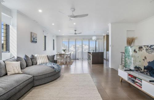 Evans Head Apartment | Family-Friendly Villa Sangiovese - Relax in Unit TWO