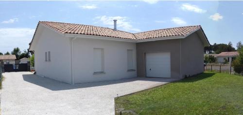 Sanguinet House | Villa Sanguinet: Family-Friendly Retreat near Arcachon Bay