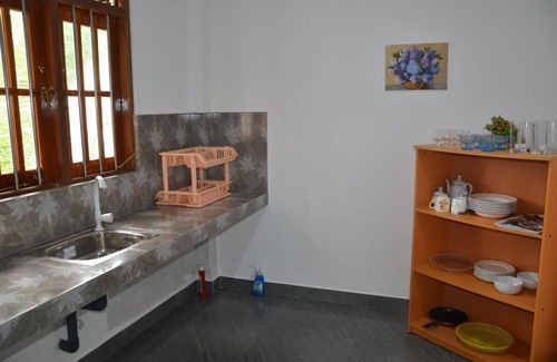 Thiranagama Villa | Family-Friendly Villa Sanjula: Enjoy Breakfast in Hikkaduwa