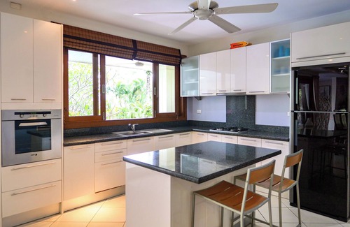 Mae Nam Villa | Villa Sansuk is a peaceful 3-bedroom villa in the Maenam