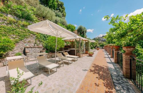 Scala Apartment | Elegant Villa Sant'Alfonso with Oceanfront Pool & Hot Tub